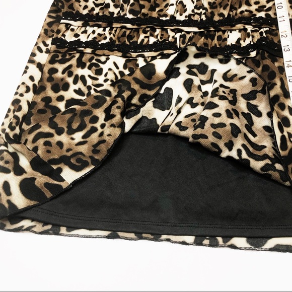 Cheetah Print IN Studio Petite Blouse. 223 - Picture 4 of 8